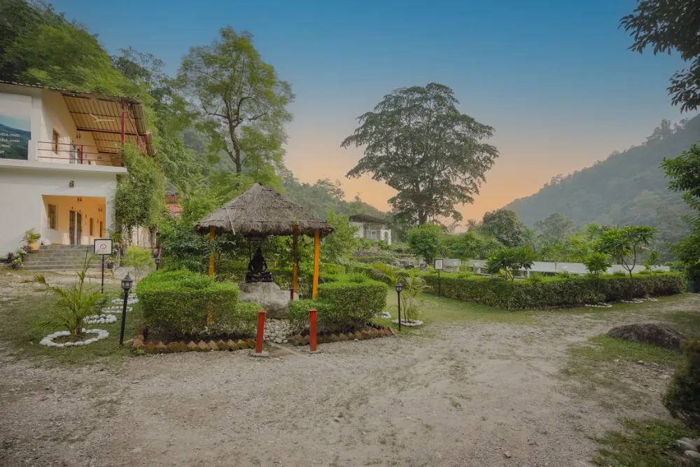Yoga docentenopleiding certificering bij Adhiroha Rishikesh