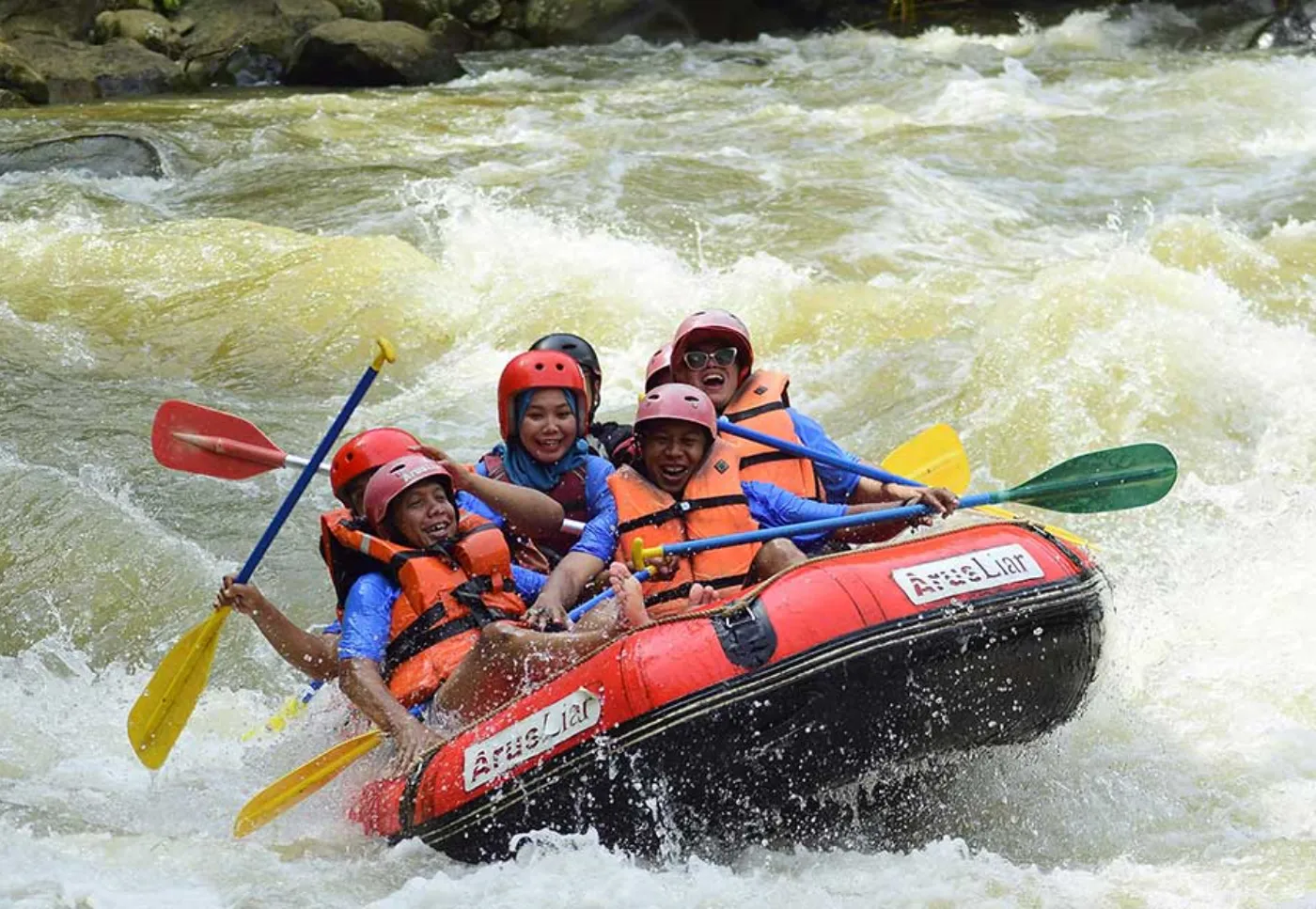 river rafting in rishikesh